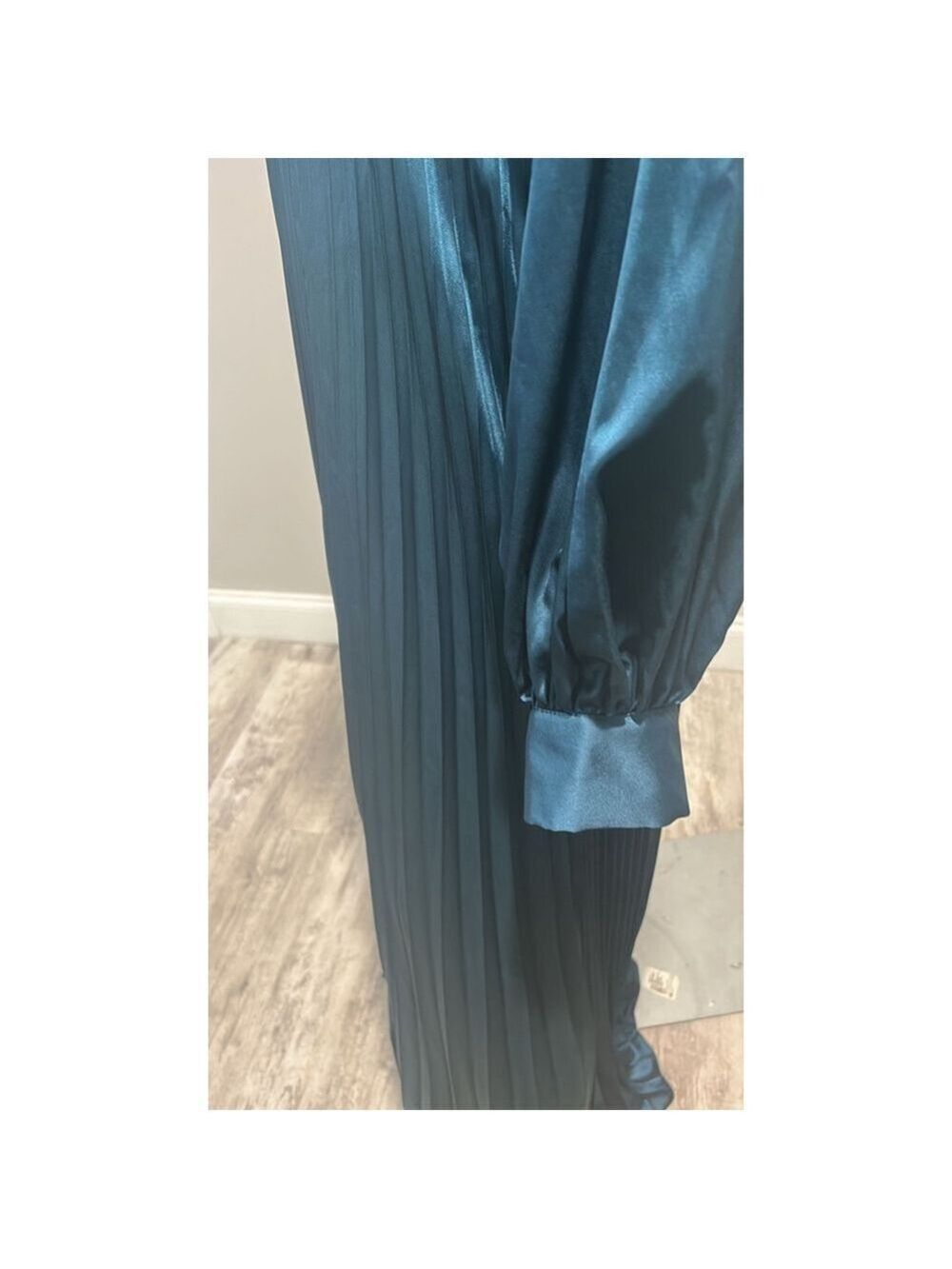 Women's Mac Duggal Teal Pleated Long Sleeve Gown Size 14 - Picture 7 of 10